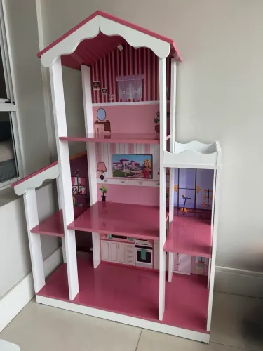 Casinha de boneca dos sonhos gigante