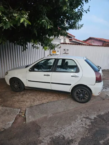 Fiat Palio ELX 1.3 MPI Flex 8V 4P 2005