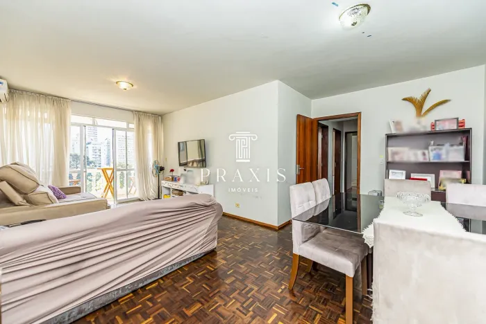 Apartamento amplo com 3 dormitórios e 1 vaga Cristo Rei, Curitiba PR