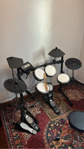 Bateria eletrônica Roland TD-3