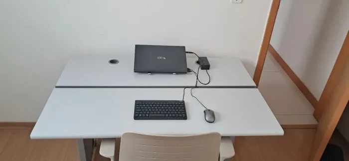 Mesa de escritório e estudos