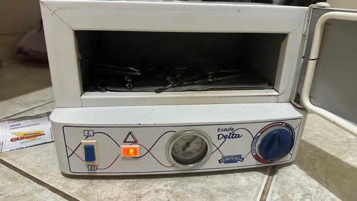 ESTUFA DE ESTERILIZAÇÃO 