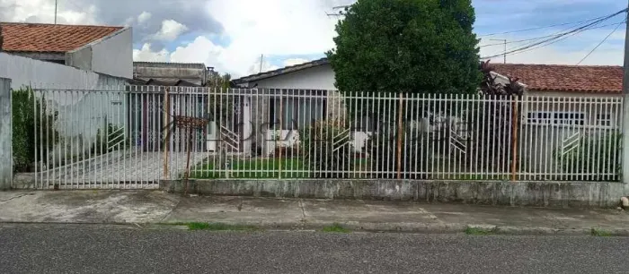 Terreno à venda em Curitiba, Cajuru, 300m²