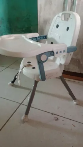 Cadeirinha de alimentação