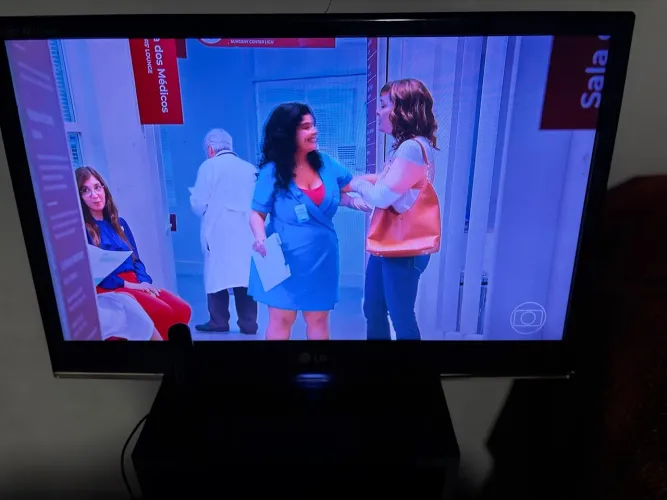 Tv LG led 23 - PERFEITA - ENTREGO