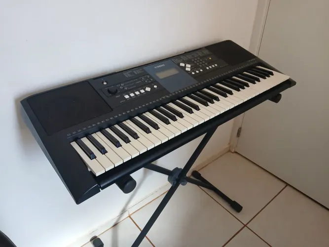 Teclado Yamaha PSR-E333 