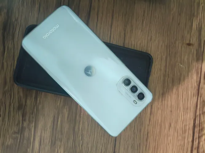 Moto g52