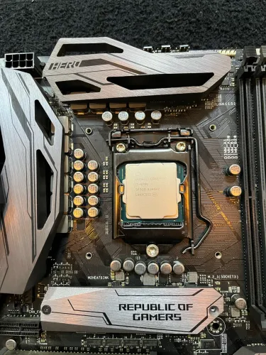 KIT GAMER - i7-8700 + ROG MAXIMUS X HERO Z370