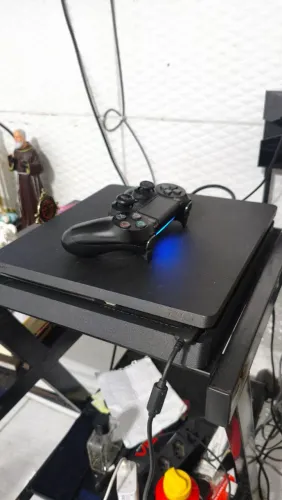Ps4 slim 1 controle 500gb