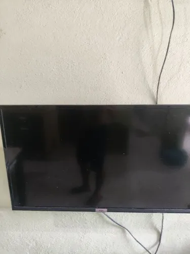 Tv Philco Boa (alto falante estourado mas é só colocar uma caixinha com cabo P2 e pronto!)