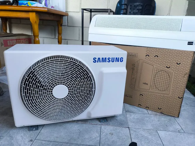 Ar Samsung Wind free 12btus 
