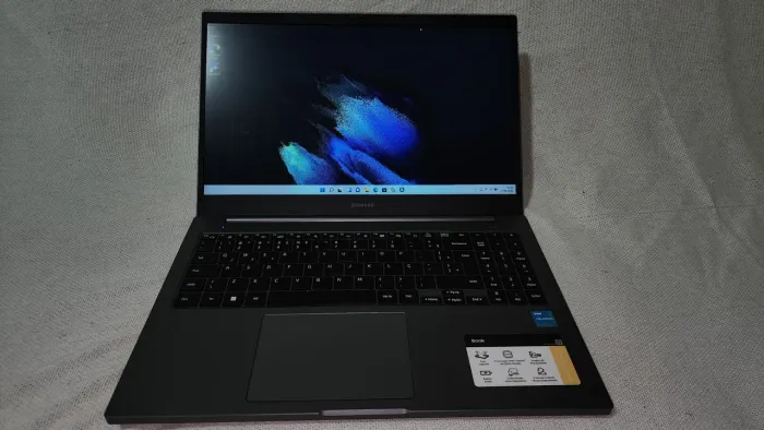 Vende se notebook