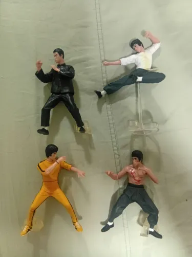 Bonecos Bruce Lee