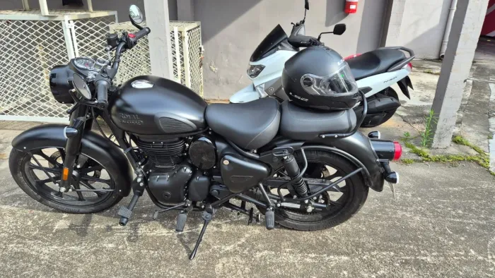 Vendo Classic 350 em estado Zero Km