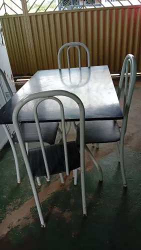 Vende se mesa tampa de mármore