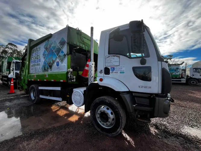 Ford cargo 1723 Compactador Usimeca 15m3 2018