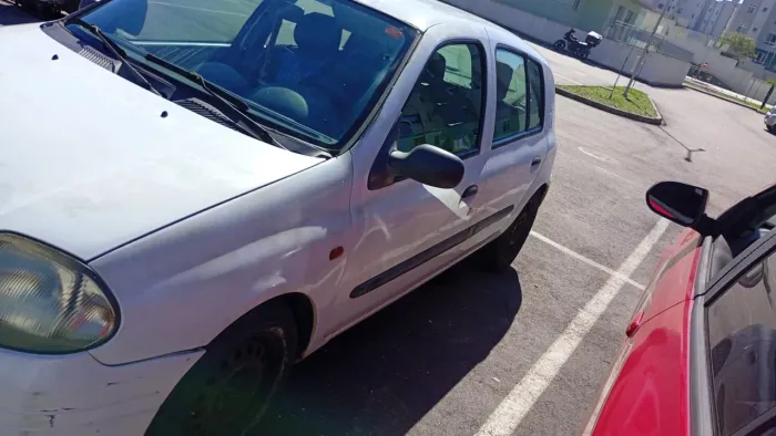 Renault Clio RN/ Expression 1.0 5P 2001