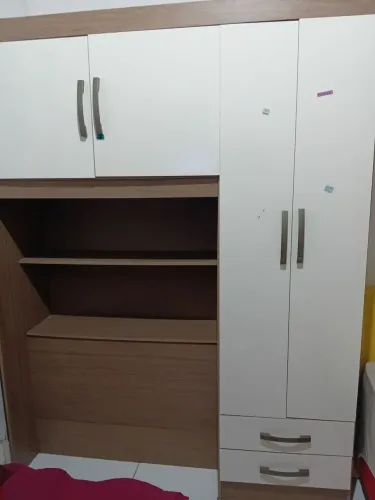 Vende-se guarda-roupa infantil