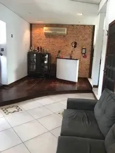 LOFT MOBILIADO PRÓXIMO À PRAIA