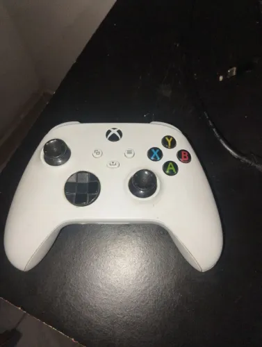 Controle de Xbox One S (Semi novo, original)
