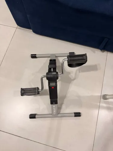 Vendo móveis e eletrodomésticos interessados chamar no chat 