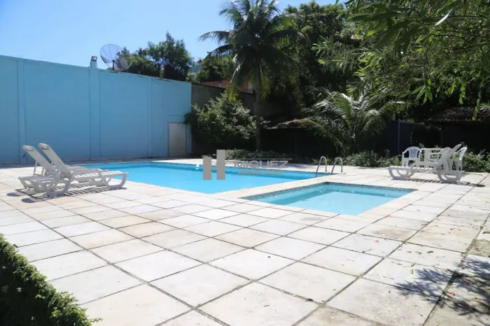 Apartamento Ituverava (Anil) varandão com 4 quartos e 2 vagas em prédio com infraestrutura