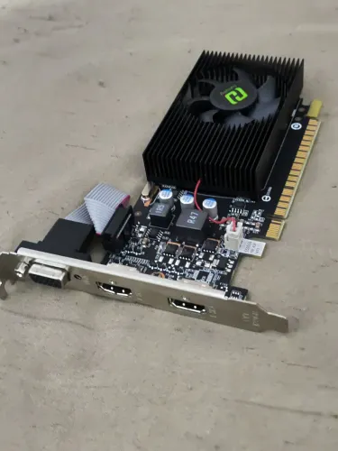 Placa de video gt730 4GIGAS GT 730 4GB