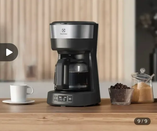 cafeteira elétrica electrolux ecm25 programável com timer preto e inox