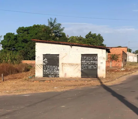 TERRENO COM CASA À VENDA