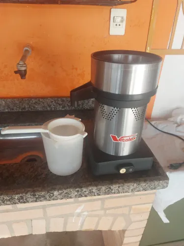 Espremedor de laranja industrial