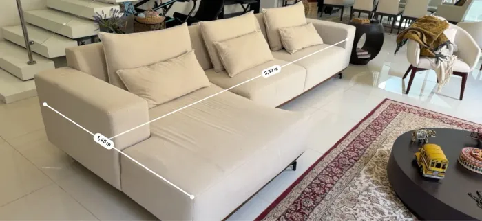Sofá 4 lugares em linho