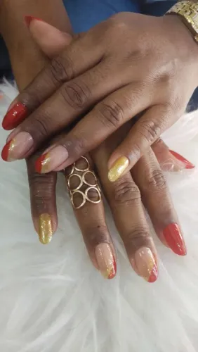Manicura e pedicure Atendimento a domicílio Região: Boca do Rio, imbuí, paralela regi