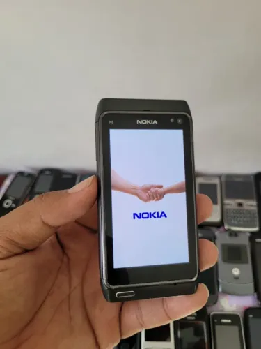 Nokia N8 Celular Antigo Relíquia - Funcionando - Item de Colecionador
