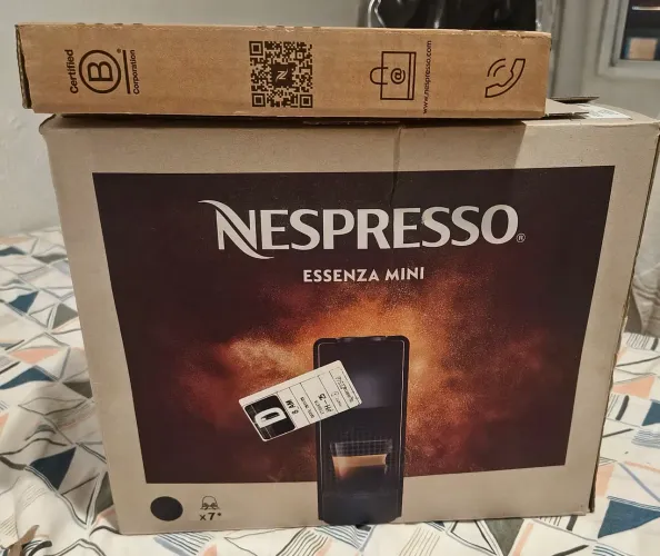 Nespresso Nova + 50 Cápsulas