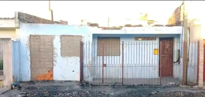 Vendo terreno com construção bairro navegantes