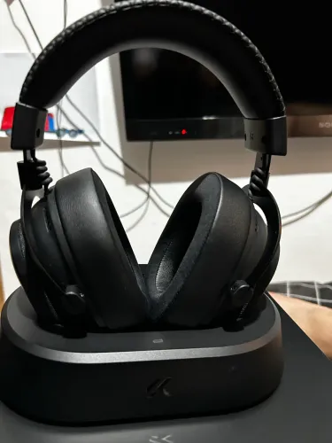 Headset machose v9 com Dock de carregamento