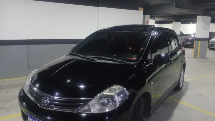 Nissan Tiida SL 1.8/1.8 Flex 16V Mec. 2010