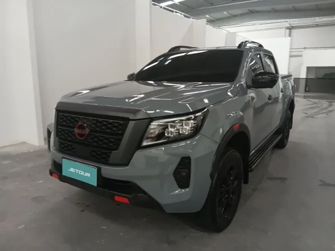 Nissan Frontier Pro4x CD 4X4 2.3 Bi-TB Die. AUT 2025