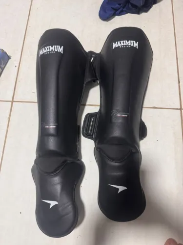 Caneleira De Luta Muay Thai E Kickboxing Classic - Maximum Cor Black (preto) Tamanho GG