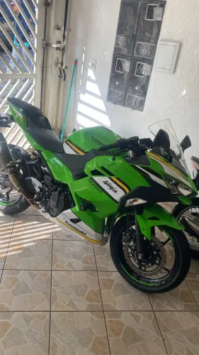 Kawasaki ninja 400