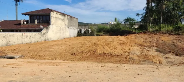 Terreno à venda no Anita Garibaldi  Rua sem saída e asfaltada