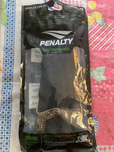 Luva de Goleiro Infantil Penalty Tamanho G (Usada 1 mês)