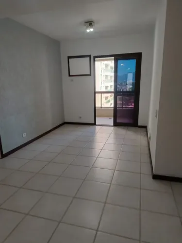 Imóvel para aluguel com 64 metros quadrados com 2 quartos em Barra da Tijuca - Rio de Jane