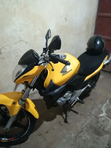 Vendo ou troco por carro 