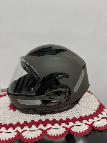 Capacete