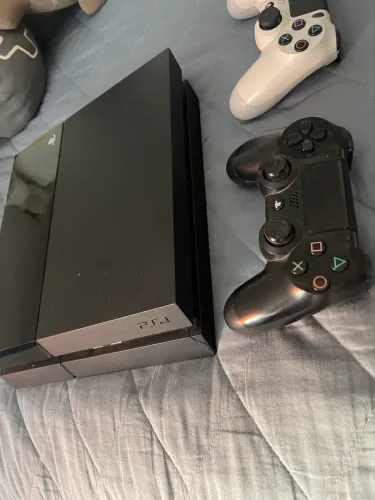 Ps4 semi novo