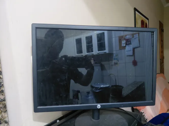 Monitor 19 polegadas funcionando perfeitamente