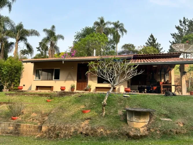 Sítio Apoena | 30.000 m² de natureza, conforto e inúmeras possibilidades