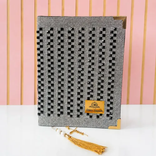 Bíblia Personalizada Com Pedrarias Luxo Com Pautas Para Anotações