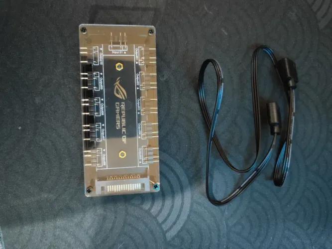 Controladora Hub ARGB ASUS ROG - 10 Portas 5V 3-Pinos (Aura Sync)